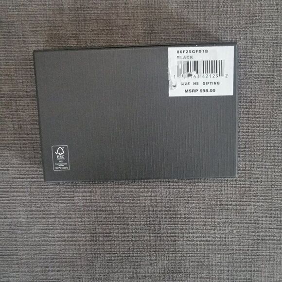 Michael Kors Men's Slim Card Holder with Key Ring Pocket Size - Picture 10 of 12